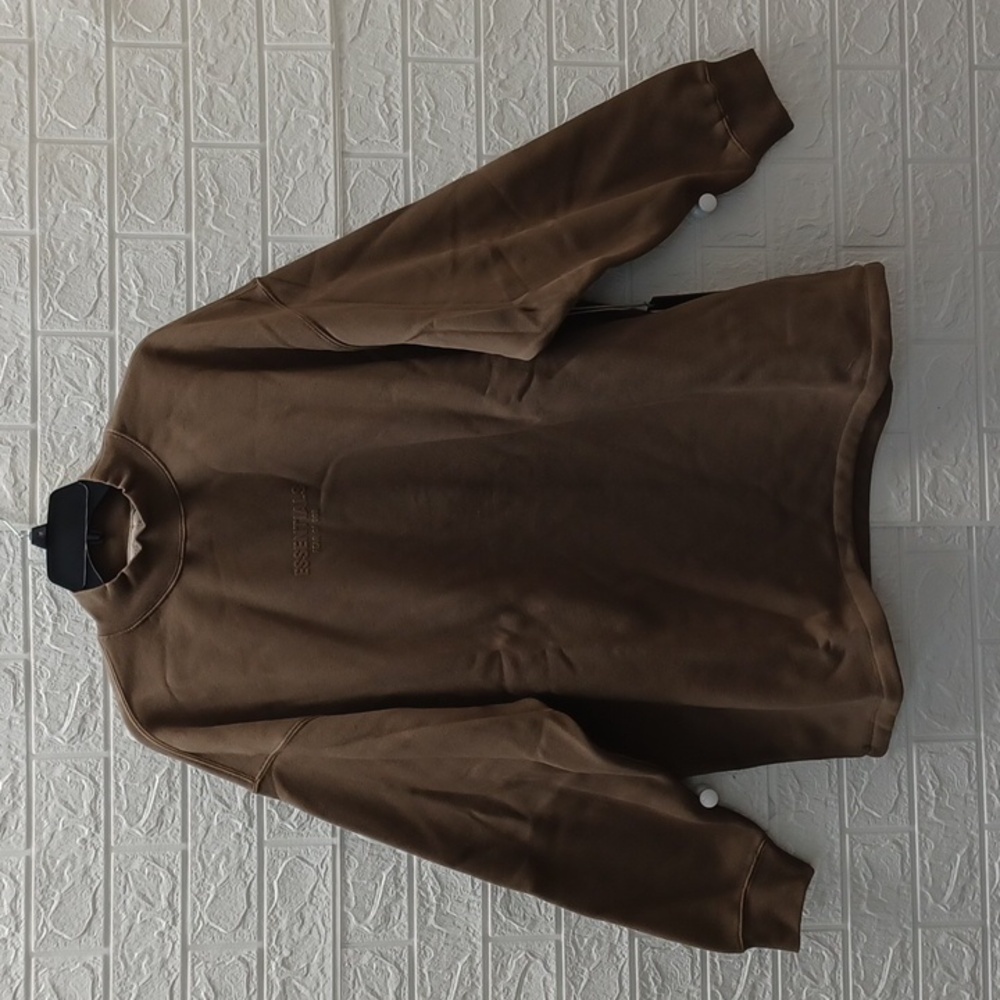 New ESSENTIALS Fear Of God Felt Logo Relaxed Crewneck Pullover Sweater Sz M